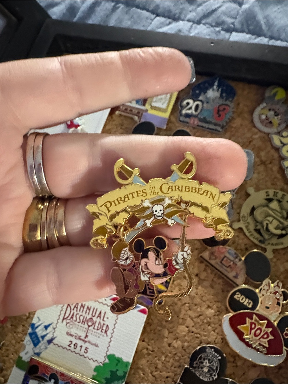 UPDATED ✨Disney Collectible lot of pins annual passholder LELR rare pins Paris✨ - Picture 5 of 17